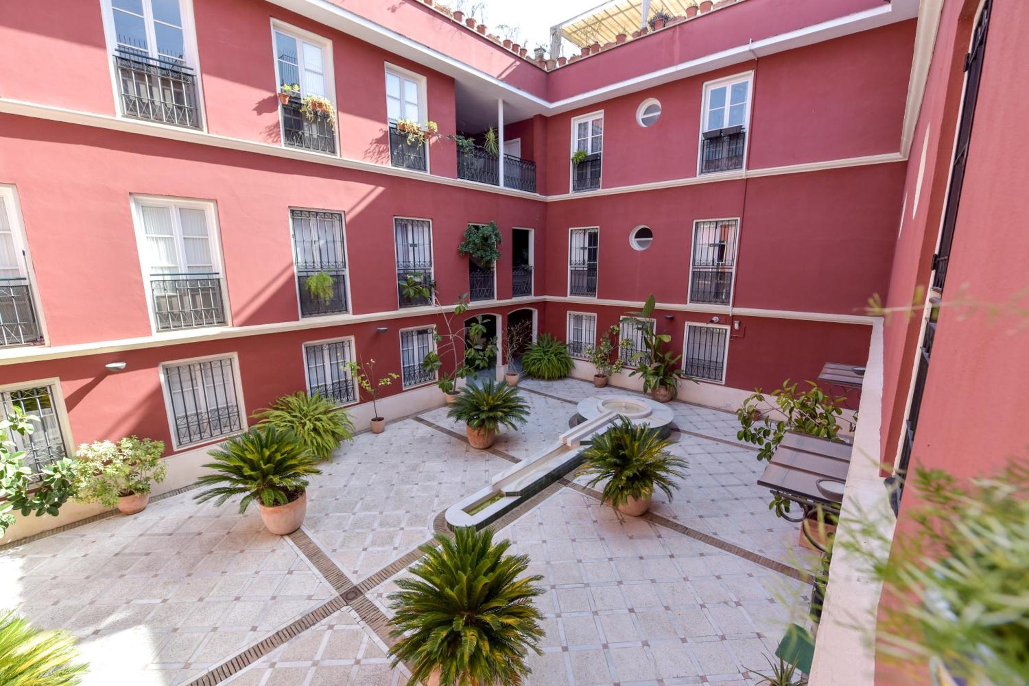 New! Exclusive Duplex Design - Parking & Pool *