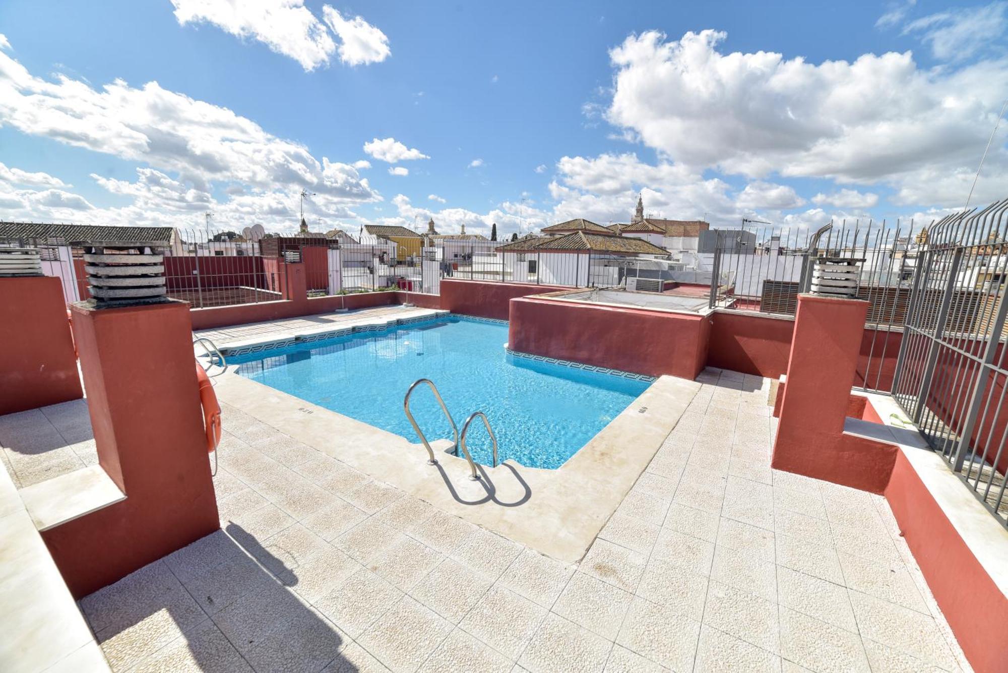 Apartment New! Exclusive Duplex Design - Parking & Pool *