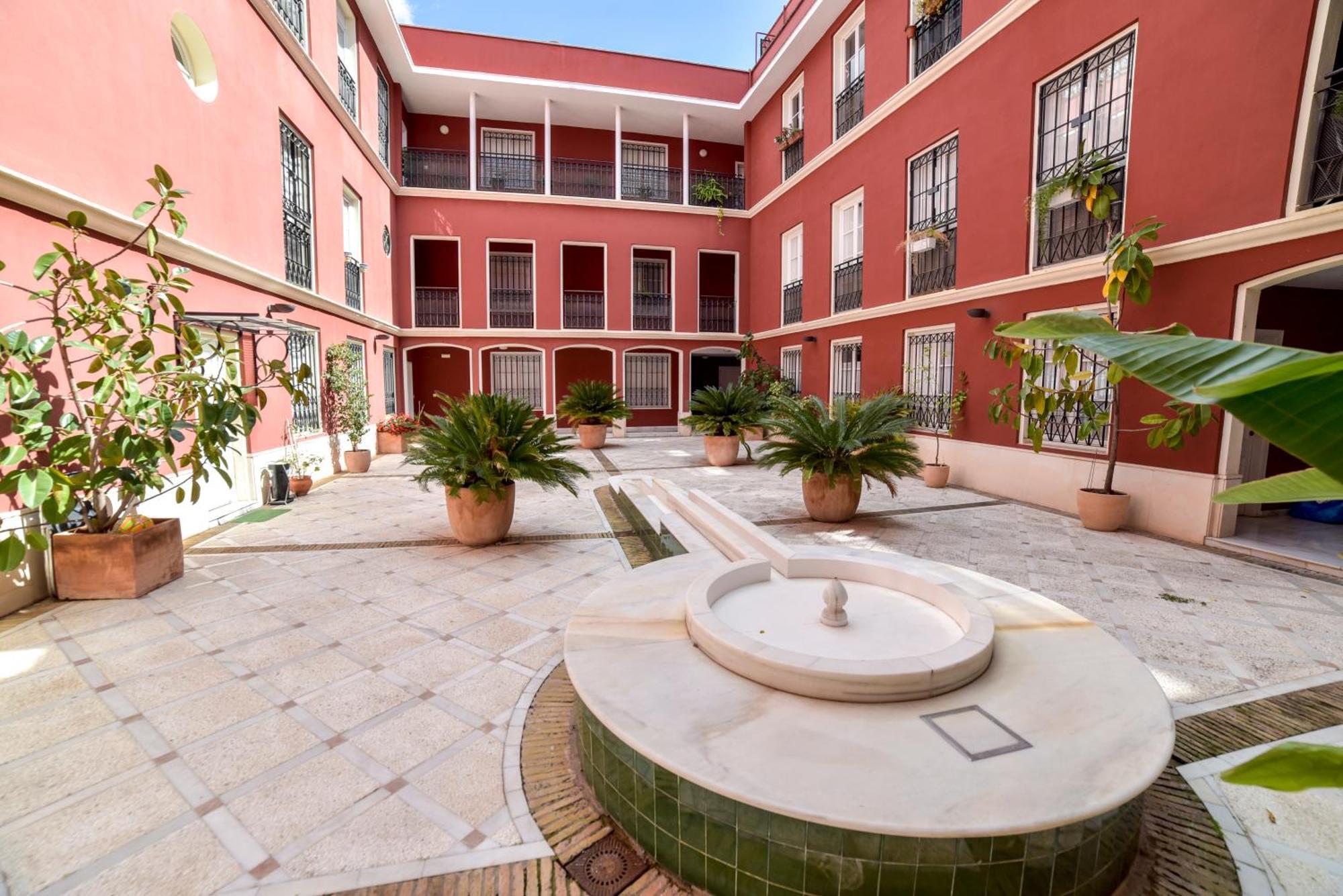 New! Exclusive Duplex Design - Parking & Pool Séville